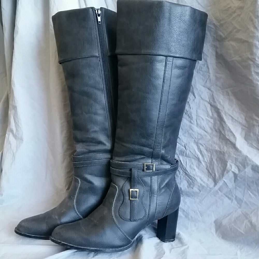 Silhouettes Wide Calf Boots